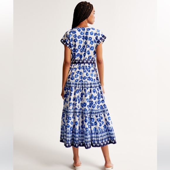 Abercrombie Tie Maxi Dress - Picture 3 of 6